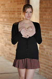 Вика — эротические фото